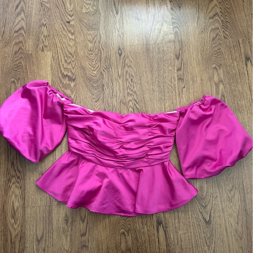 AMUR magenta Eman Off-Shoulder peplum lined party sexy Blouse size 12 - Picture 3 of 12